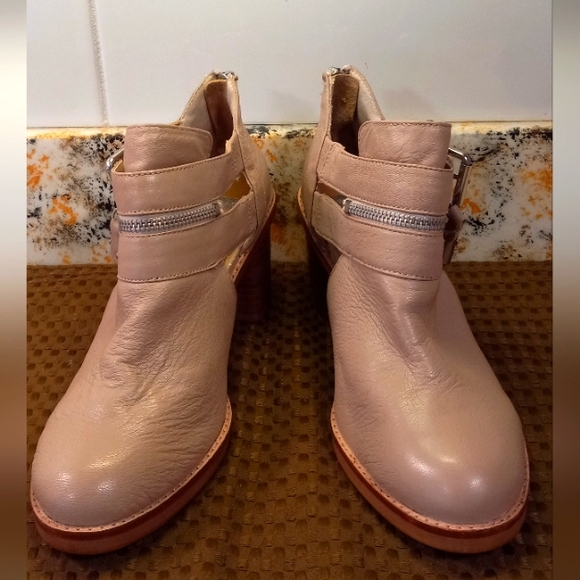 Ankle Boots dv (dolce vita) Tan Size 9 - Picture 15 of 16